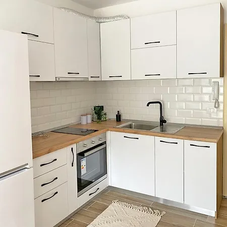 Heili's Cozy 2 * Shengjin (Lezhe)