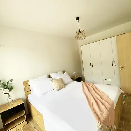 Heili's Cozy 2 Shengjin (Lezhe)
