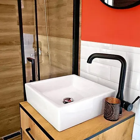 Heili's Cozy 2 * Shengjin (Lezhe)